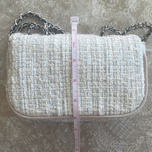 Brand New Guess White Tweed Chain Cessily Mini Crossbody Purse Shoulder Bag - Picture 6 of 15